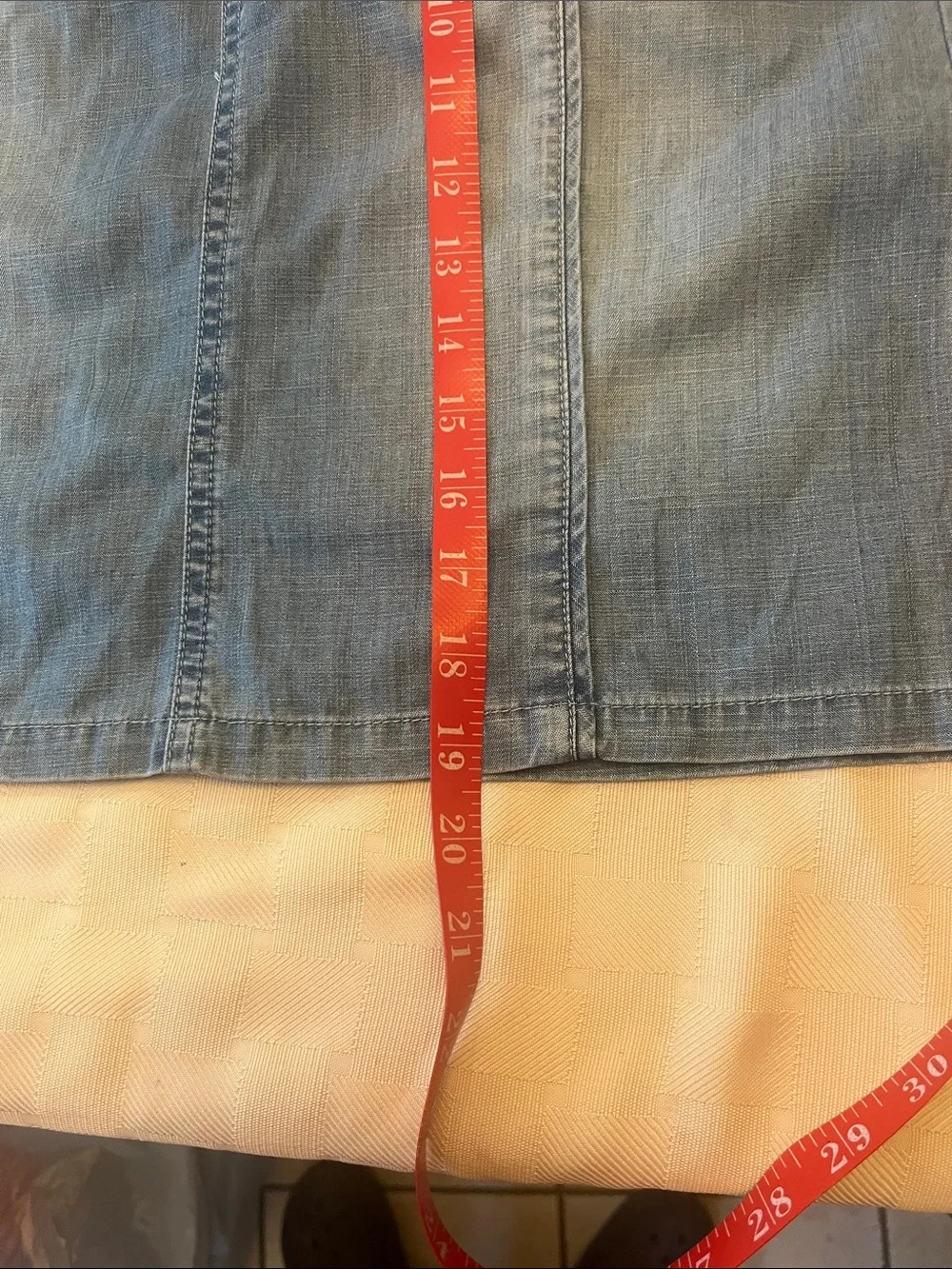 Nanette Lepore Light Blue Denim Midi Pencil Skirting size 8